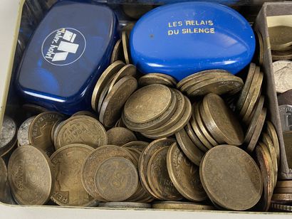 Trois boîtes de monnaies françaises à étudier.

Env....