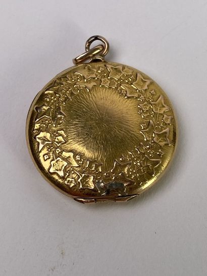 Lot d'or, majoritairement or jaune 18K pour...