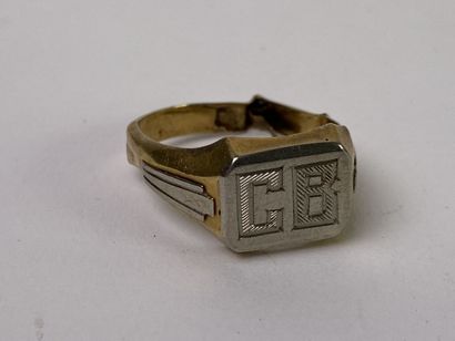 Chevalière en or jaune 18K et or gris ou...