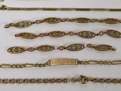 Lot d'or, majoritairement or jaune 18K pour...