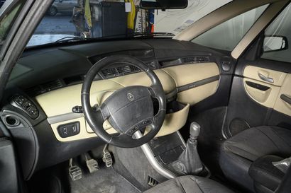 RENAULT AVANTIME 


2003





Type: DE0106...