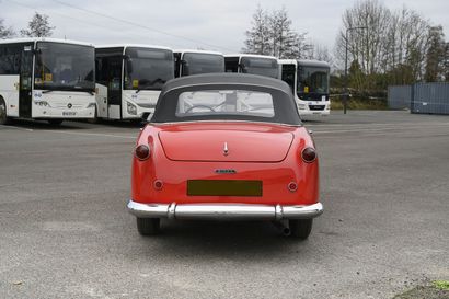 SIMCA Aronde Week-End Cabriolet


1956





Type...