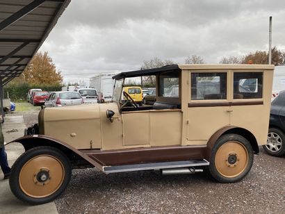 TAM Coupé Chauffeur.


Circa 1920.





Type...