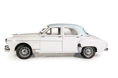 RENAULT FREGATE


1954.





Type : R1100.


Chassis...
