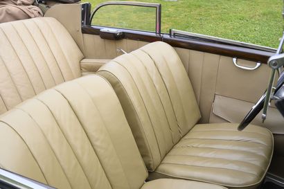 MERCEDES 220 B Cabriolet.


1952.





Type...