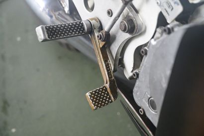 MARTIN SUZUKI 1000 GS


1984





Type: Martin...