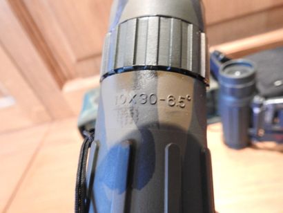 BUSHNELL : optique 10 x 30 -6.5 dans sa housse....