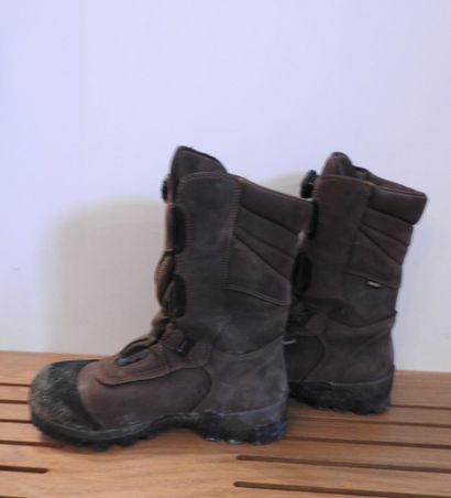 CHIRUCA.

Paire de chaussures en cuir et...