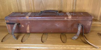 Valise pour transport de fusils en cuir....