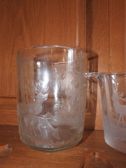 Ensemble comprenant un vase en cristal de...
