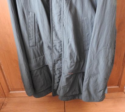 BERETTA.

Veste de chasse en toile marron,...