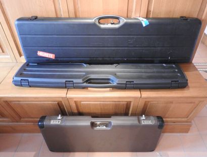 Lot de mallettes pour carabines en plastique...