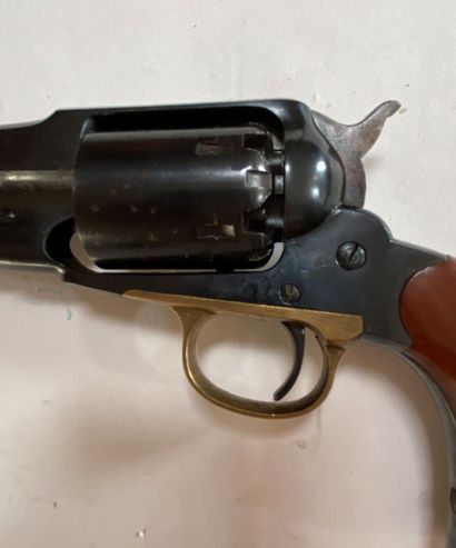Revolver type Remington Navy 1858, calibre...