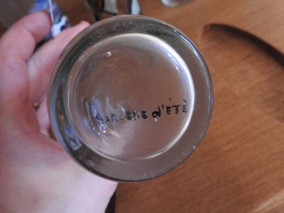Série de 16 verres à eau à décor peint de...