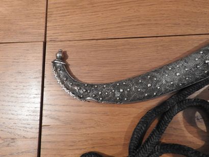 Paire de poignards koumya Marocain.

Long. :...