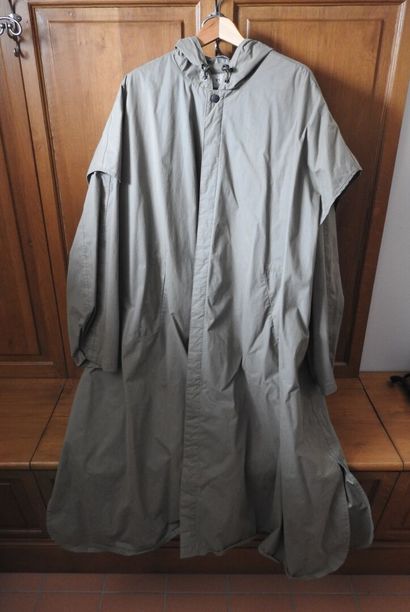 PURDEY.

Pardessus imperméable en toile....