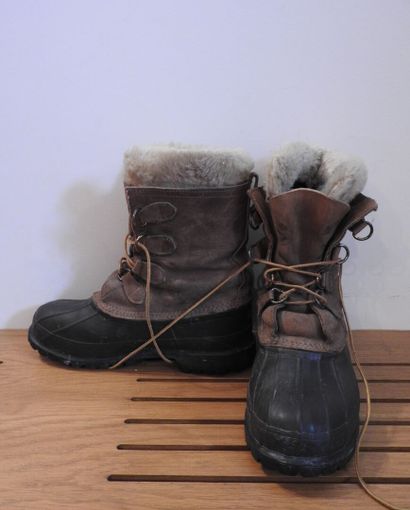 VIBRAM MONTAGNAX.

Paire de chaussures en...