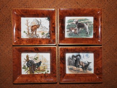 LIMOGES pour Beretta : Série de quatre cendriers...