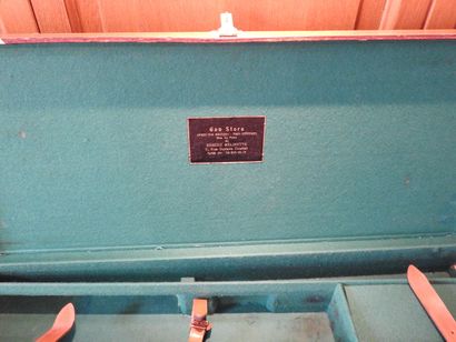 Valise en cuir pour paires de fusils de marque...