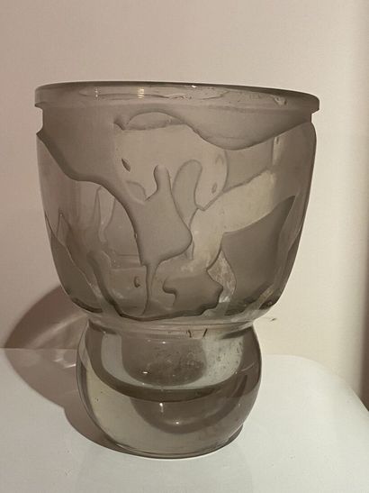 Jean LUCE (1895-1964) attribué à.

Vase à...
