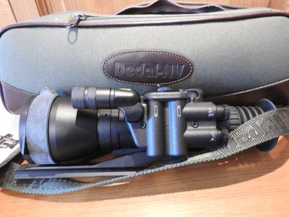 DEDAL modèle 480. Importante lunette optique...