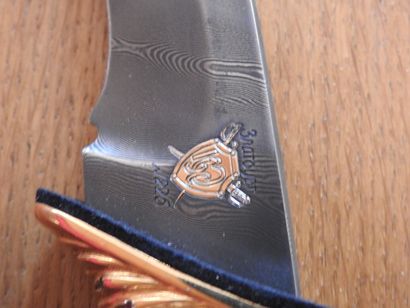 Important couteau de chasse Russe, la lame...