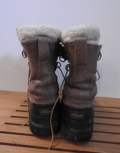 VIBRAM MONTAGNAX.

Paire de chaussures en...