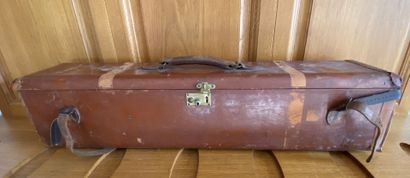 Valise pour transport de fusils en cuir....