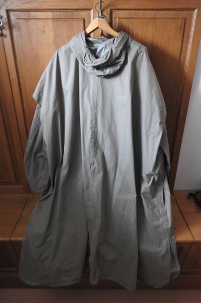PURDEY.

Pardessus imperméable en toile....