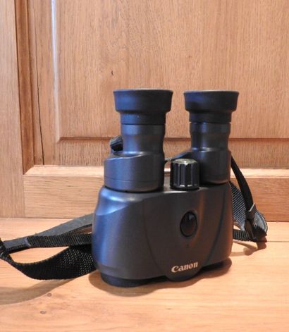 CANON : Paire de jumelles Image Stabilizer...