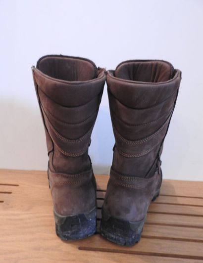CHIRUCA.

Paire de chaussures en cuir et...