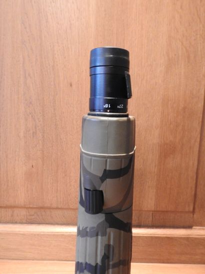 BUSHNELL.

Lunette optique 36 x 27 x 18.