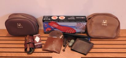 Lot de divers accessoires de chasse dont...