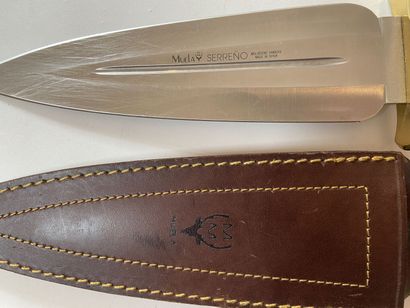 Couteau de chasse Muela SERRENO, manche en...
