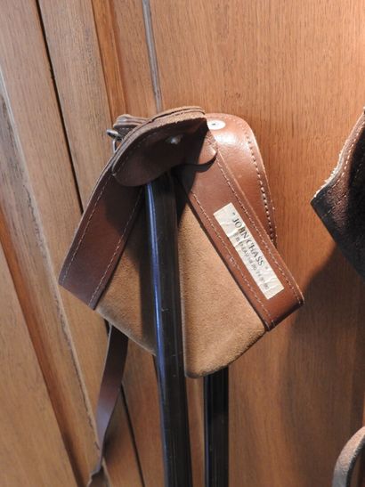 Deux sièges de battue dont une de marque...