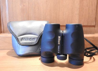 NIKON : Paire de jumelles Travelite IV. 8...
