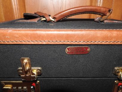 Valise rectangulaire de voyage en toile et...