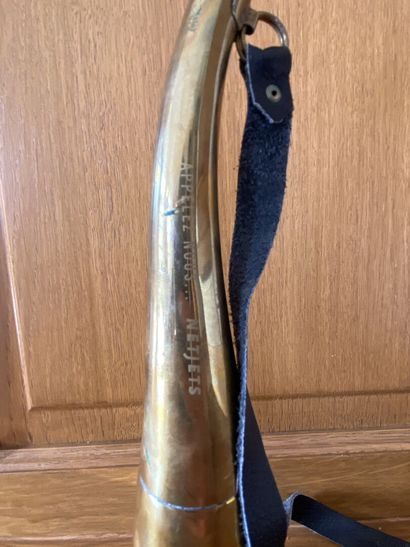 Pibole de chasse en cuivre jaune. Marqué...