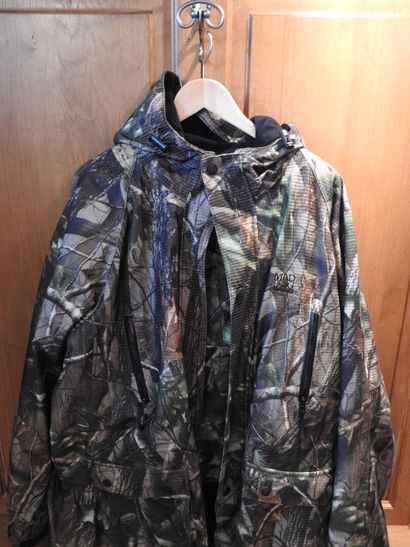 MAD DG GEAR.

Veste et son pantalon en toile...