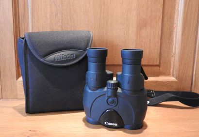 CANON : Paire de jumelles Image Stabilizer...