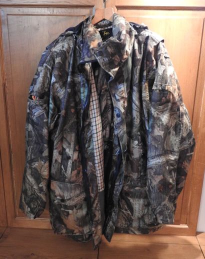 VERNEY CARRON : 

Veste et son pantalon en...