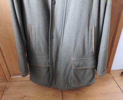 HABSBURG.

Veste de chasse en laine et col...
