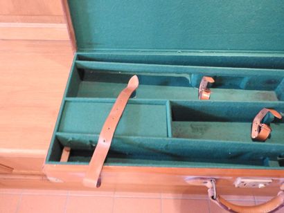 Valise en cuir pour paires de fusils de marque...