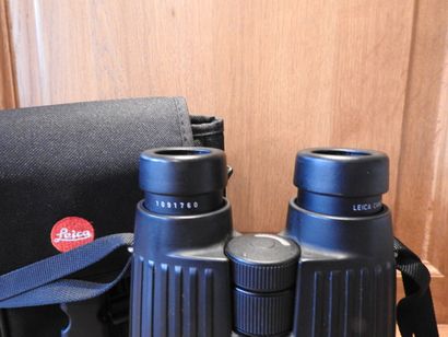 LEICA : Paire de jumelles 12 x 50 BA. Dans...