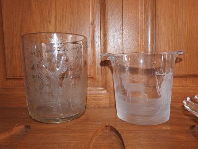 Ensemble comprenant un vase en cristal de...