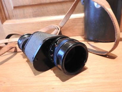 Carl ZEISS : Optique 8 x 30 B. Dans son étui...