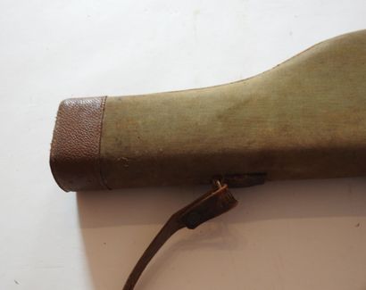 Étui jambon en toile et cuir.

(usures, griffures,...