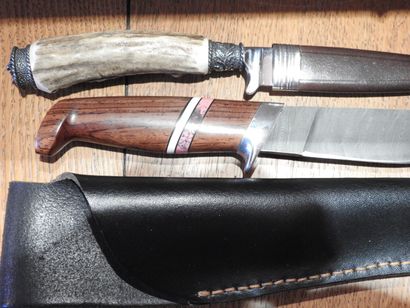 Deux couteaux de chasse dont un type allemand...