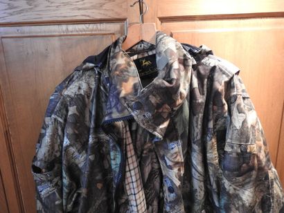VERNEY CARRON : 

Veste et son pantalon en...