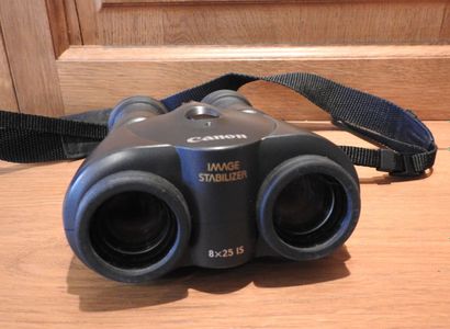 CANON : Paire de jumelles Image Stabilizer...